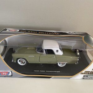 Motor Max 1:18 Diecast 1956 Ford Thunderbird- RARE COLOR-NEW IN BOX!